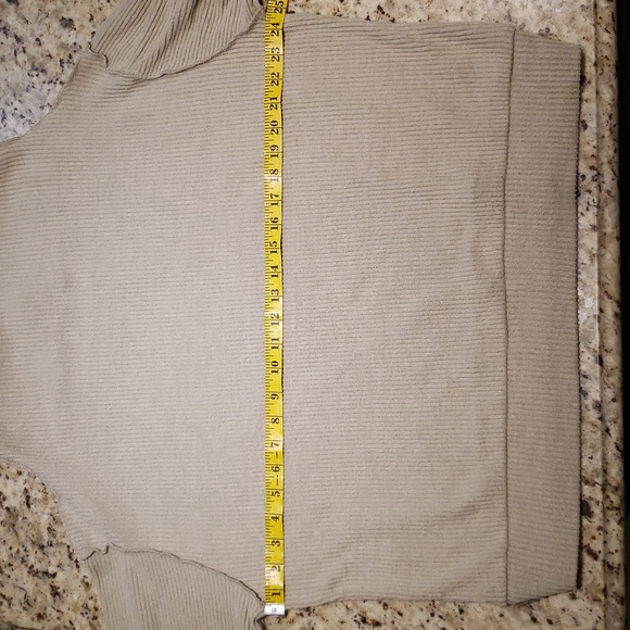 🧑🎄10/10🧑🎄Wishlist cozy sweater M/L - Picture 2 of 8